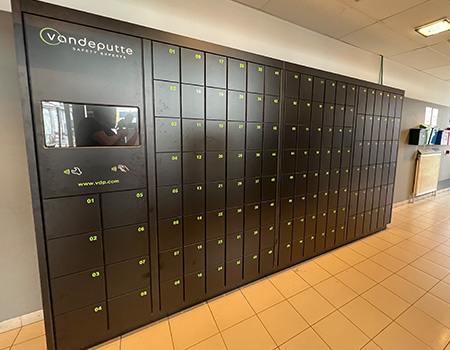 Locker vending machines trespa - Vandeputte Safety Experts
