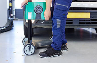 When is metal-free safety footwear the best choice?