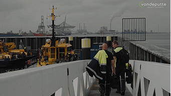 Customer Experience: Port of Rotterdam - clothing
