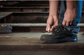 11 maintenance tips to keep your work shoes in good shape