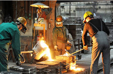 Melting, casting and welding steel – protect yourself against the most common hazardous substances