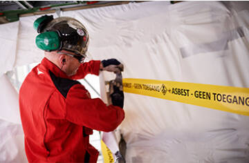 Altijd zuivere ademlucht bij asbestverwijdering: hoe Altrad en Vandeputte 100% veiligheid garanderen