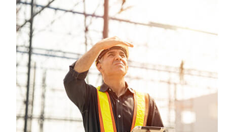 Hoe bescherm je je tegen zon en hitte? Een overzicht van alle benodigdheden voor de zomer