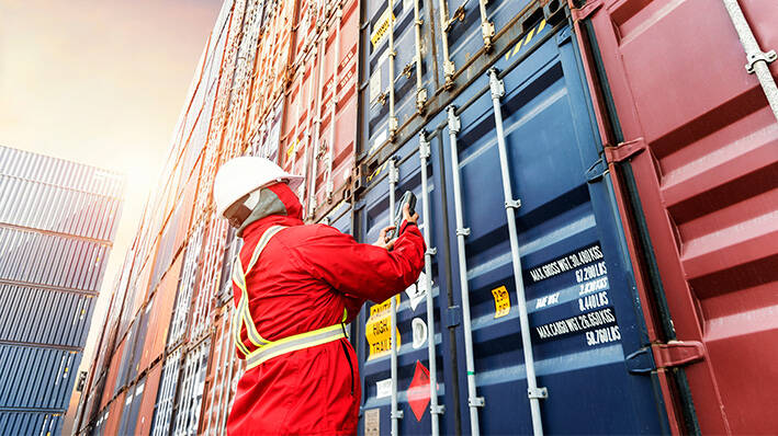 Werkkleding op maat van de haven en industrie &ndash; een totaaloplossing